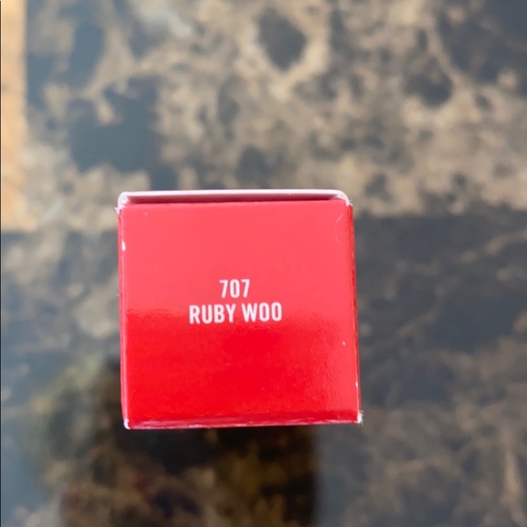 Ruby Woo - Picture 3 of 3